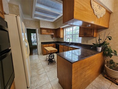 15806 Sweetwater Creek Dr, Houston, TX 77095 - photo 7