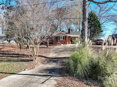 1307 N Hills Dr, Monroe, NC 28110 - photo 2