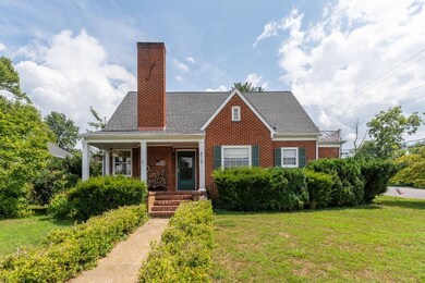 472 Locust Ave, Waynesboro, VA 22980 - photo 2