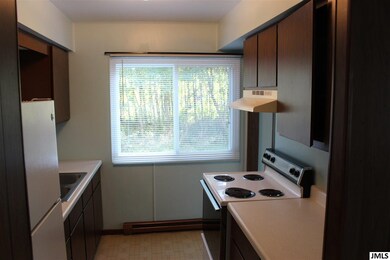 6489 Sorby Rd unit 110, Addison, MI 49220 - photo 4