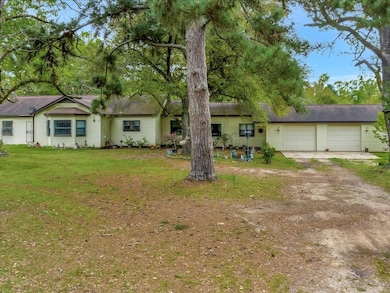 1417 W Seale St, Nacogdoches, TX 75964 - photo 2