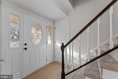 217 Pebble Ct, Chalfont, PA 18914 - photo 4