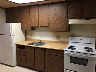 3203 33rd St NE unit G, Canton, OH 44705 - photo 5