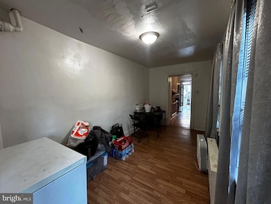 521 S 12th St, Reading, PA 19602 - photo 5