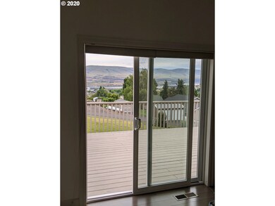 3115 E 13th St, the Dalles, OR 97058 - photo 3