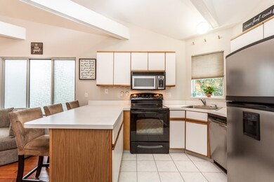 750 Whittenton St unit 221, Taunton, MA 02780 - photo 3