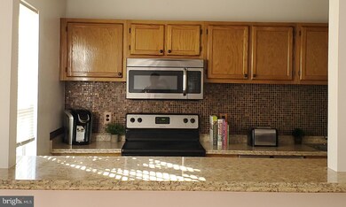 2943 Charredwood Dr, District Heights, MD 20747 - photo 7