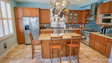 23218 Barnacle Ln, Valencia, CA 91355 - photo 4