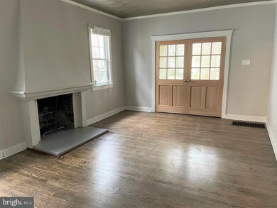 14 W Browning Rd, Collingswood, NJ 08108 - photo 3