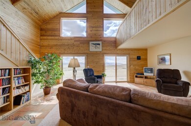 Light and bright living area with spectacular view