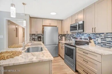 6413 Burgundy Rd S, Jacksonville, FL 32210 - photo 5