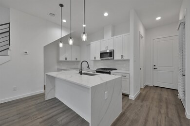 6402 Madrid St unit A, Houston, TX 77021 - photo 7