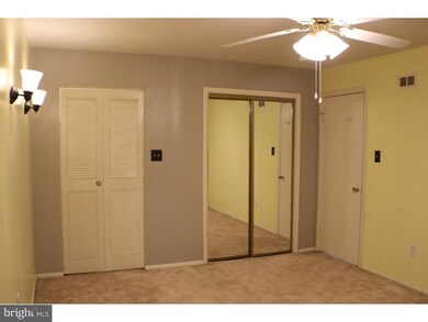 1064 Harbour Dr unit 1064, Palmyra, NJ 08065 - photo 3