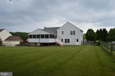 234 Clear Branch Dr, Stewartstown, PA 17363 - photo 5