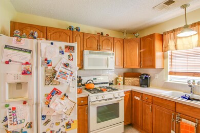 42 Phoenix Ct, Tinton Falls, NJ 07712 - photo 7