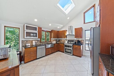 53 Gardiner Rd, Quincy, MA 02169 - photo 4
