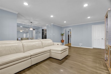 351 N Post Oak Ln unit 610, Houston, TX 77024 - photo 2