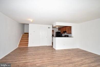 9443 Chadburn Place, Montgomery Village, MD 20886 - photo 2