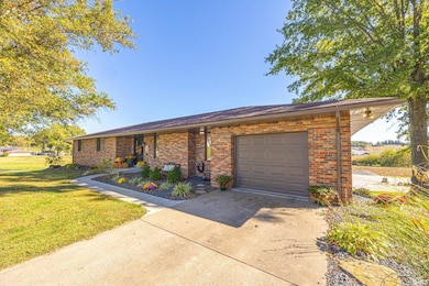 1928 S A St, Jasper, IN 47546 - photo 2