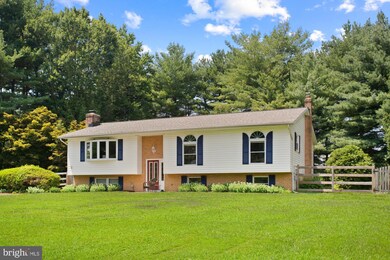 3988 Robin Hood Way, Sykesville, MD 21784 - photo 5