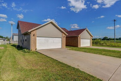 4300 Morgan Ct-3