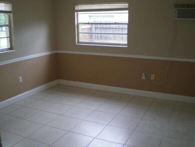 1463 Stanley Ln, Melbourne, FL 32935 - photo 3