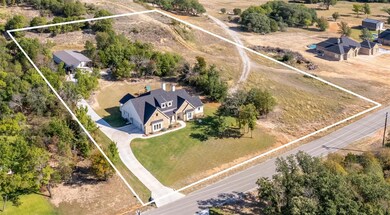 123 Deer Glade Ln, Azle, TX 76020 - photo 2