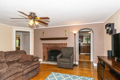 81 Hillcrest Ave, Methuen, MA 01844 - photo 5