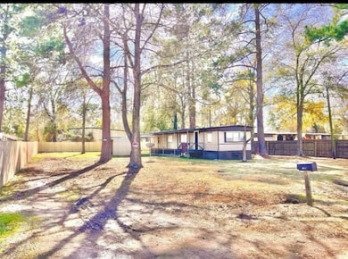 906 E Hanson St, Cleveland, TX 77327 - photo 2