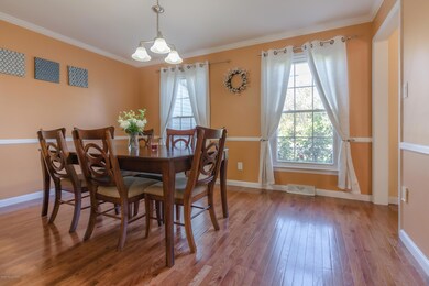 1172 Kressler Rd, Allentown, PA 18103 - photo 7