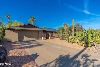 2712 E Mountain View Rd - 03