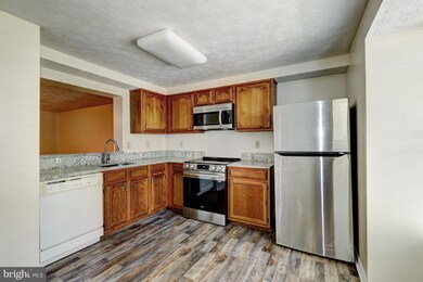 2517 Log Mill Ct, Crofton, MD 21114 - photo 6