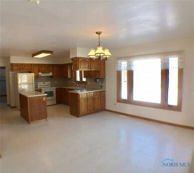 19185 W Trowbridge Rd, Martin, OH 43445 - photo 5