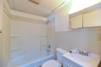 181 S & 19 Chase St, Claremont, NH 03743 - photo 6