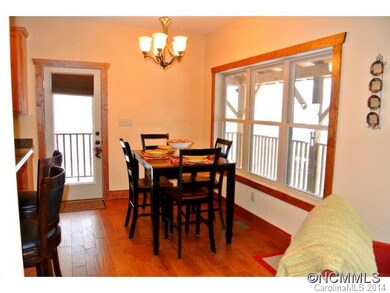 405 Winterberry Rd, Burnsville, NC 28714 - photo 5