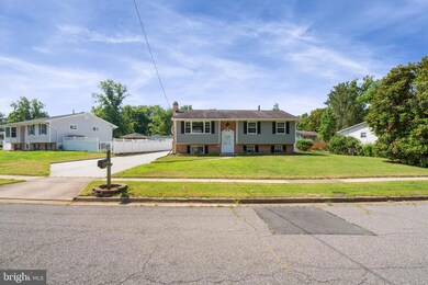 8710 Lagrange St, Lorton, VA 22079 - photo 3