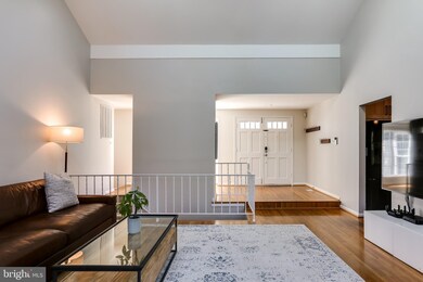 9409 Copenhaver Dr, Potomac, MD 20854 - photo 4