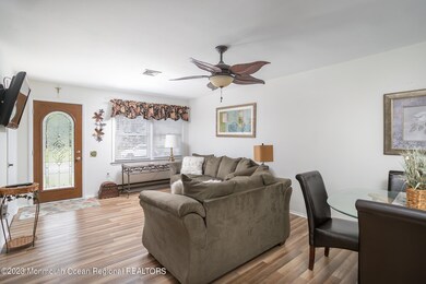6 Central Ave unit 72, Whiting, NJ 08759 - photo 5