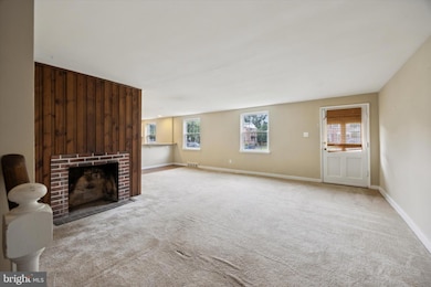 4049 N Warner Rd, Lafayette Hill, PA 19444 - photo 5