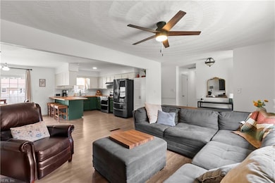 1013 Sippel Dr, Chesapeake, VA 23320 - photo 7