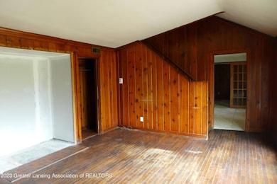 1137 N Waverly Rd, Lansing, MI 48917 - photo 6