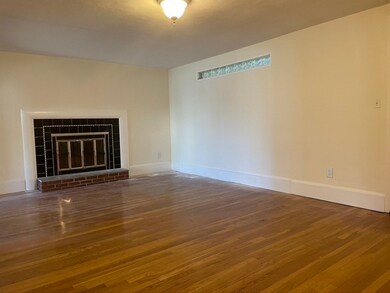 21 Emerald St unit 1, Newton, MA 02458 - photo 5