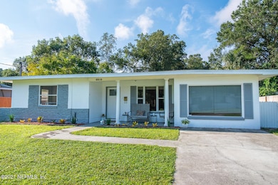 6618 Newcastle Rd, Jacksonville, FL 32216 - photo 2