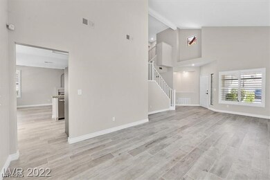 9725 Hitching Rail Dr, Las Vegas, NV 89117 - photo 4