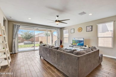 W Pleasant Oak Way -011