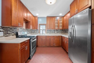 128 Bentley Ave unit 3, Jersey City, NJ 07304 - photo 2