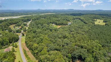 2582 Hopewell Friends Rd, Asheboro, NC 27205 - photo 6