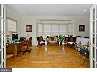 7 Applegate Ct, Cranbury, NJ 08512 - photo 3