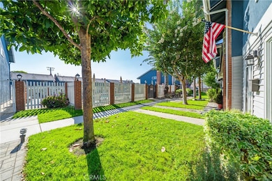 2612 Del Way unit B, Huntington Beach, CA 92648 - photo 5