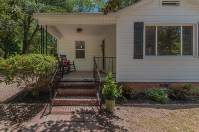 004_330_east_boundary_ave_se_004
